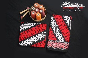 KK133 Kain Batik Motif Gorga Mix Warna Merah Putih Hitam